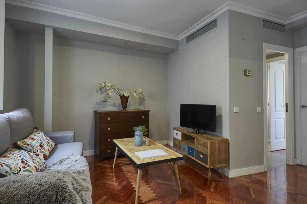 Apartamento V Alcalaretiro Ideal Parejas Madrid Dış mekan fotoğraf